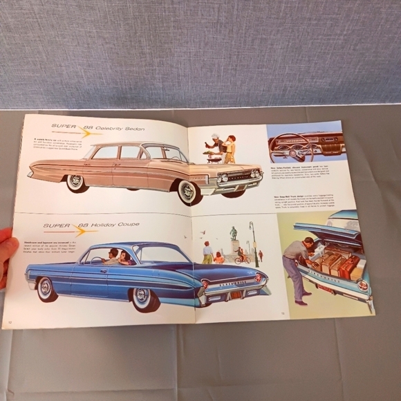 1961 Oldsmobile Sales Brochure Pamphlet Rockette V8 Engine F85 Coupe Sedan Fiest - Picture 6 of 8